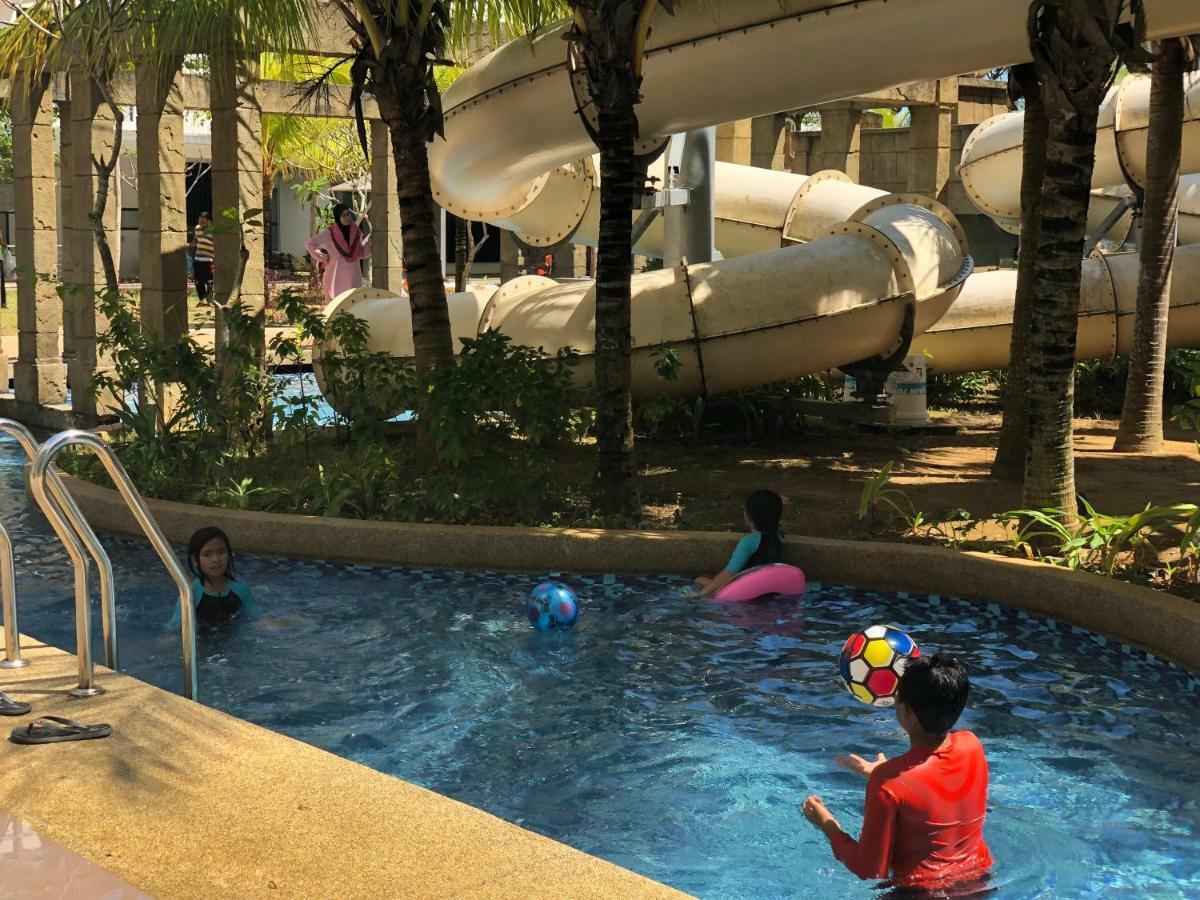 Swiss Garden Residence Pool Sea View Beach Resort Luxury Apartment & Family Suite Kuantan Exteriér fotografie