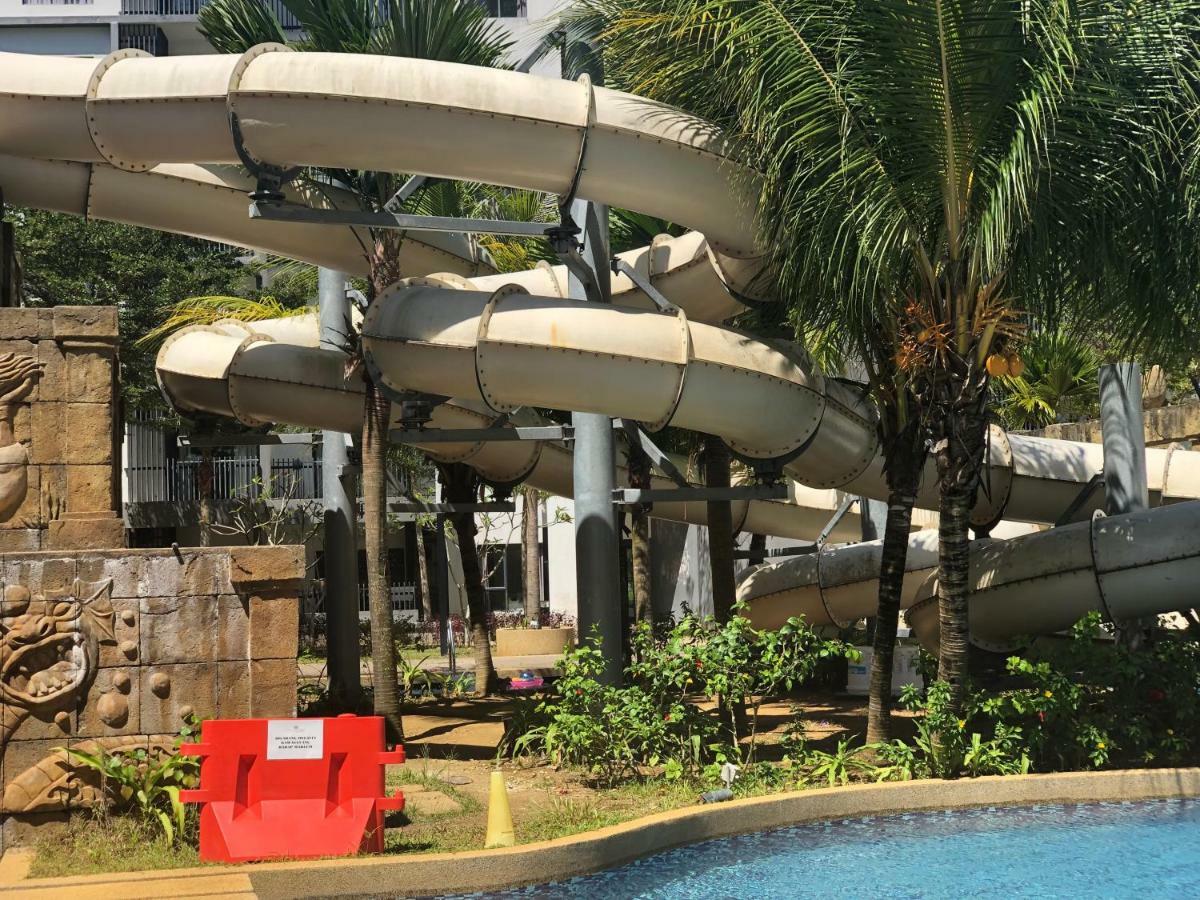 Swiss Garden Residence Pool Sea View Beach Resort Luxury Apartment & Family Suite Kuantan Exteriér fotografie